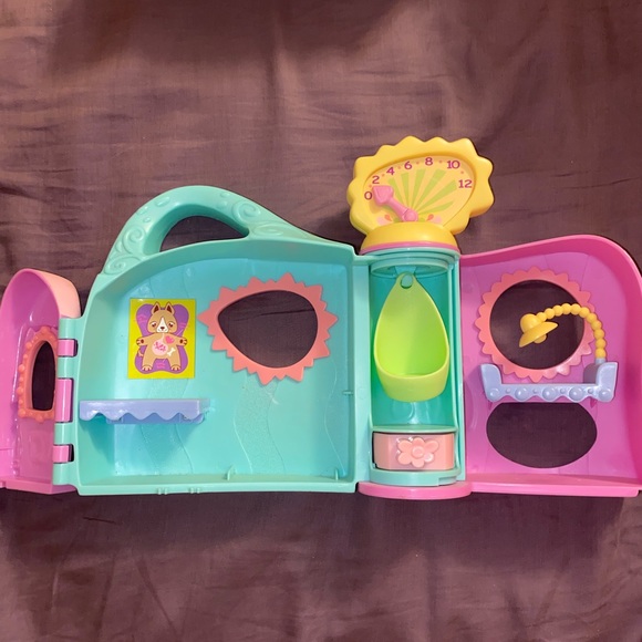 LPS Get Better Center - Picture 2 of 5